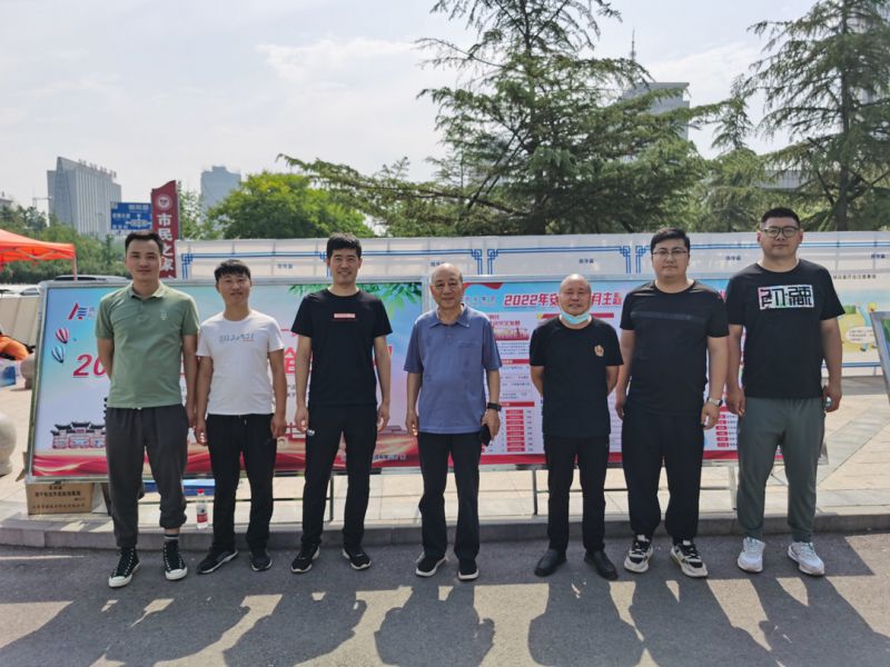 遵守安全生產(chǎn)法 當(dāng)好第一責(zé)任人|集團(tuán)公司積極參加安陽(yáng)市“安全宣傳咨詢?nèi)铡被顒?dòng)！